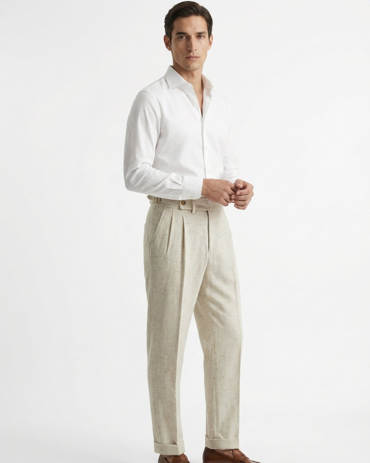 Pantaloni uomo con pince e superficie strutturata