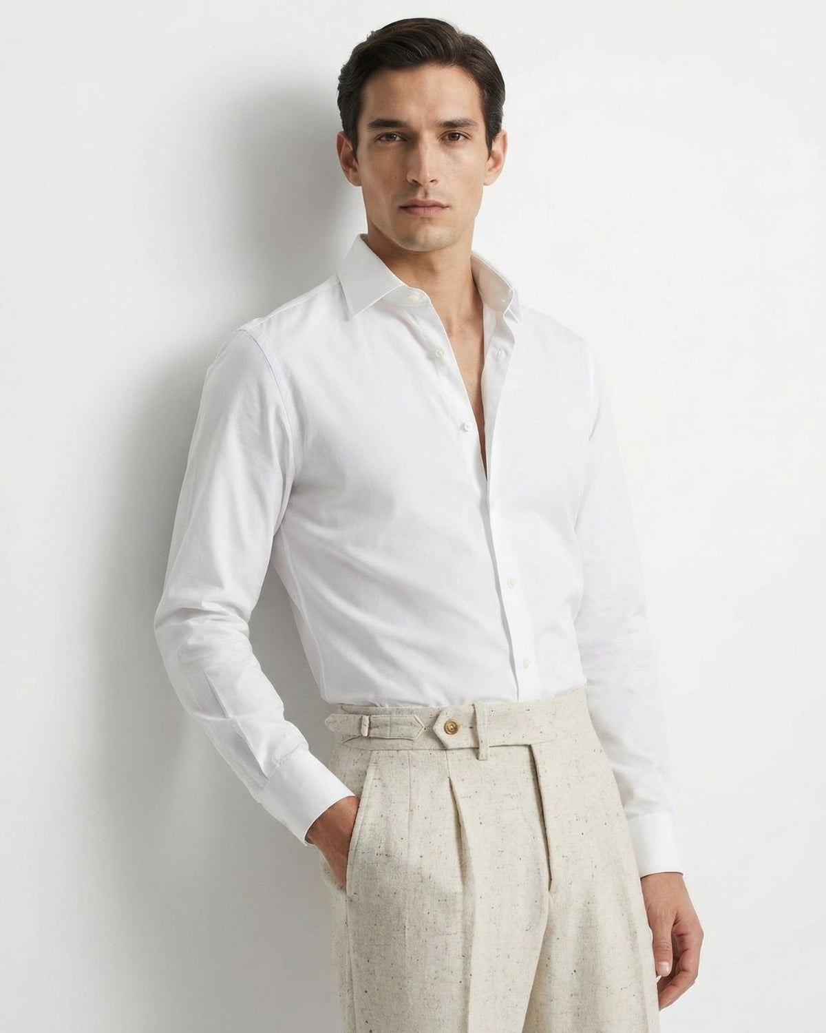 Pantaloni uomo con pince e superficie strutturata