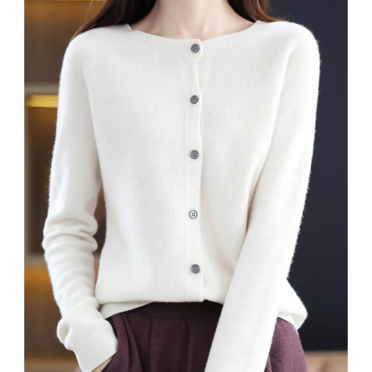 Cardigan da donna in maglia con bottoni
