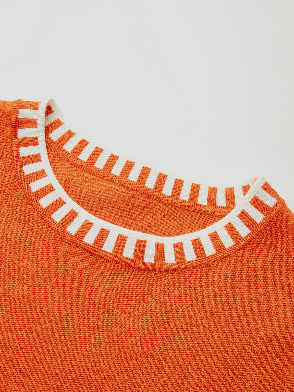 Lilia | Top in maglia con bordi a contrasto