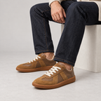 Sneaker uomo con tomaia a due finiture e suola piatta