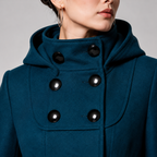 Cappotto donna invernale con cappuccio e bottoni