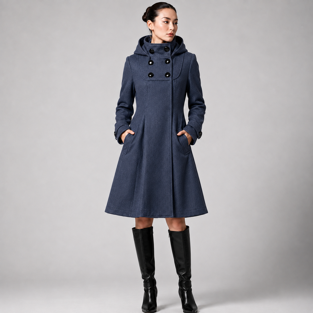 Cappotto donna invernale con cappuccio e bottoni