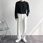 Pantaloni uomo con pince e gamba dritta