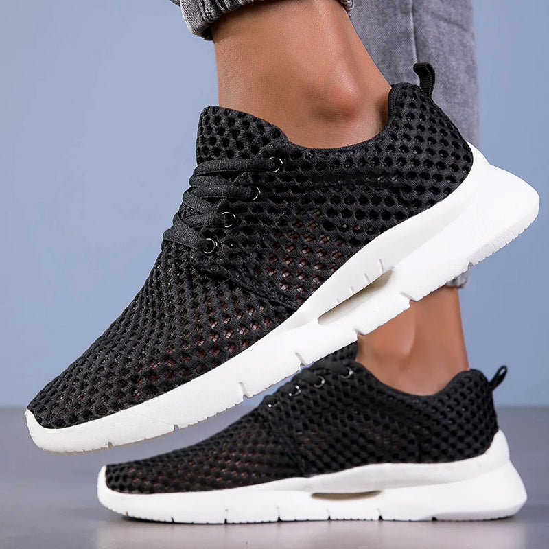 Sneaker uomo in mesh con suola flessibile