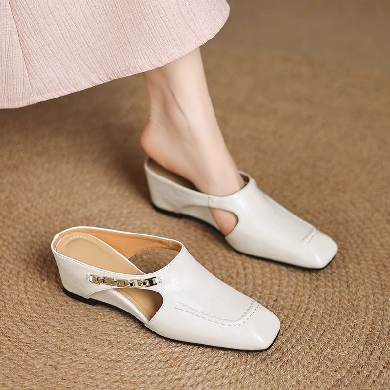 Mules donna con catena decorativa