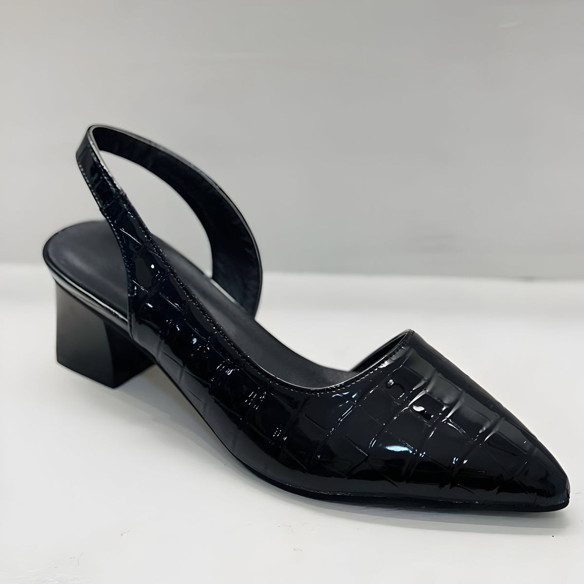 Valeria | Décolleté Slingback Donna a Punta con Tacco Basso