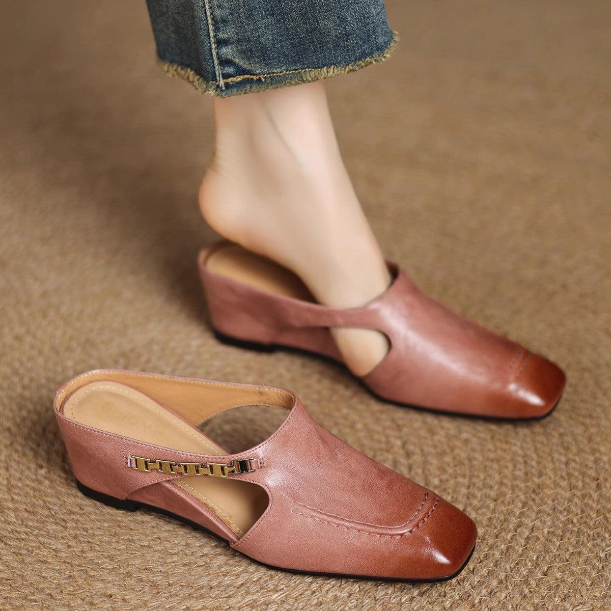 Mules donna con catena decorativa