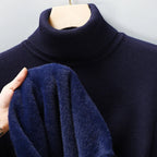 Dolcevita uomo in maglia fine con bordi a costine