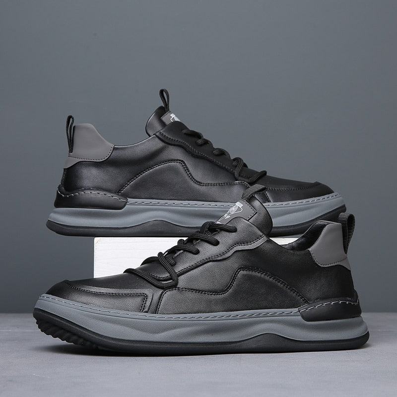 Sneaker uomo con suola alta e linguetta imbottita