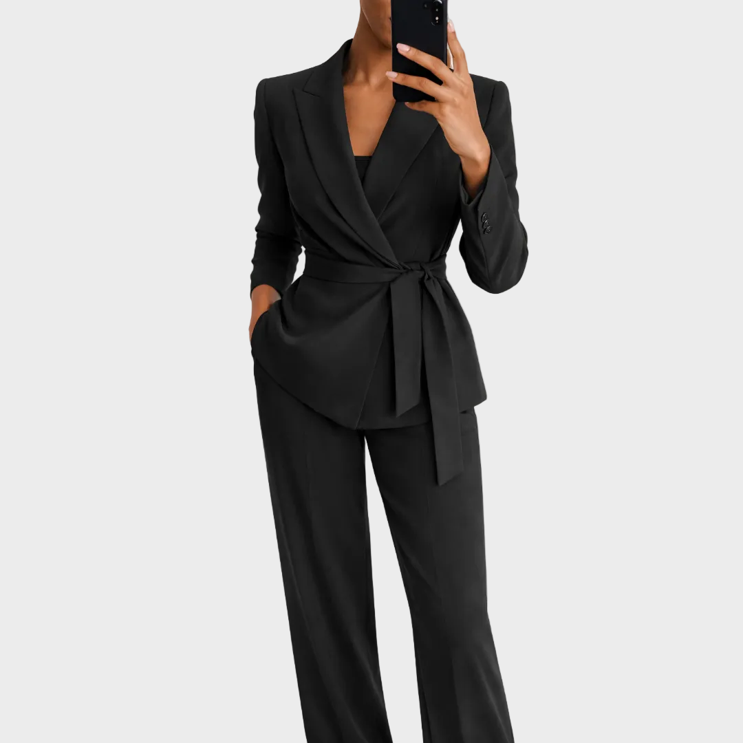 Tailleur donna con cintura e pantaloni ampi