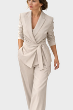 Tailleur donna con cintura e pantaloni ampi