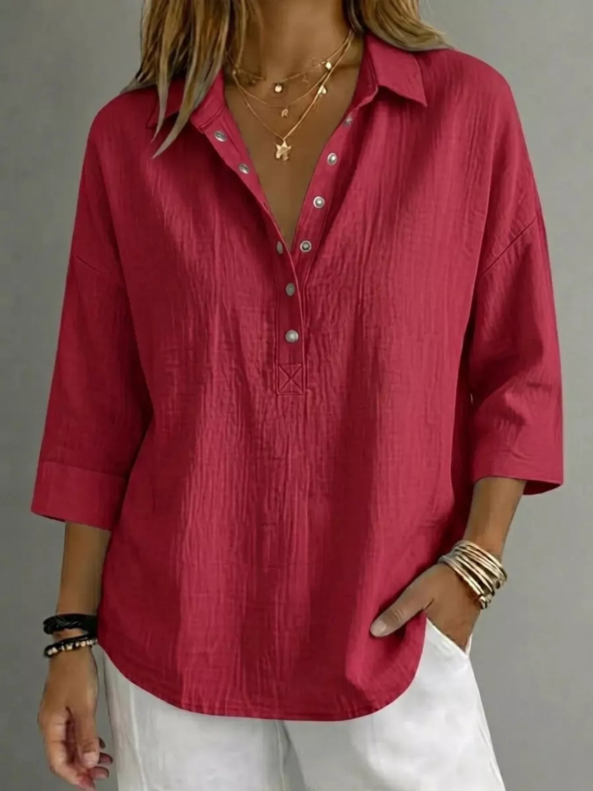 Blusa donna con abbottonatura e maniche 3/4