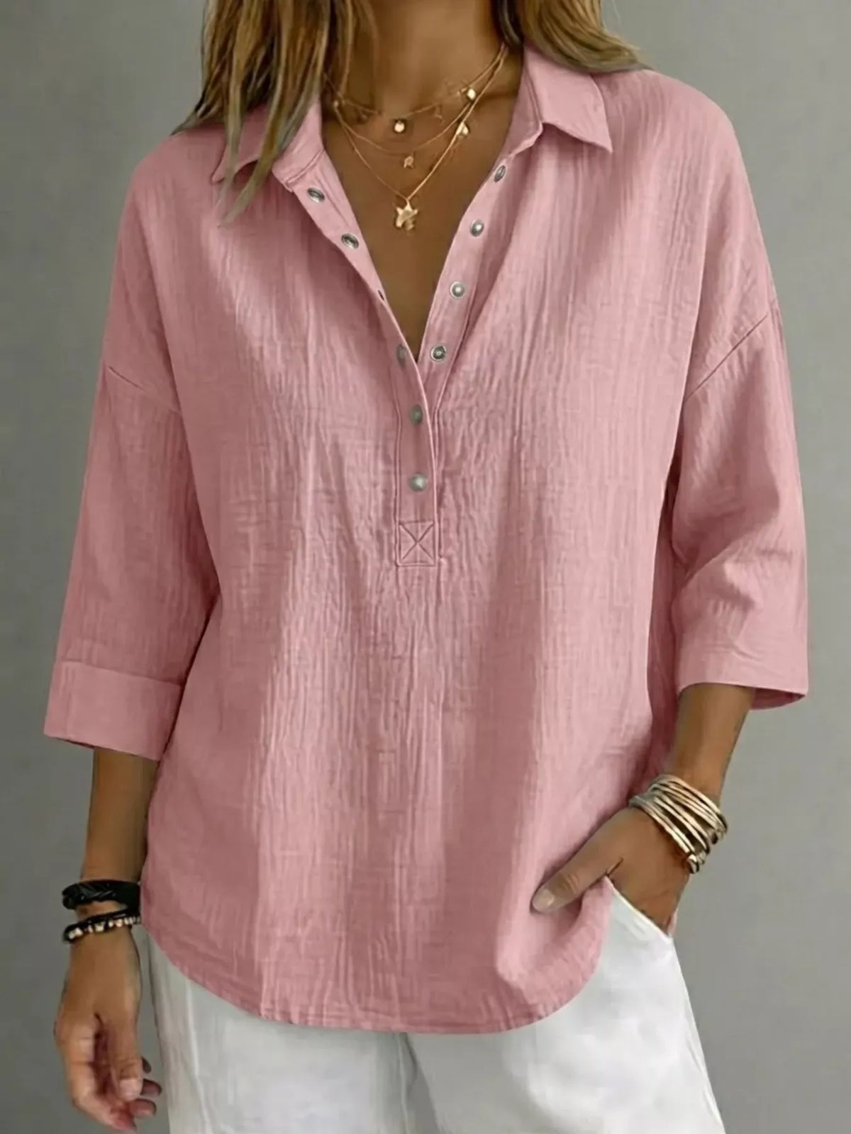 Blusa donna con abbottonatura e maniche 3/4