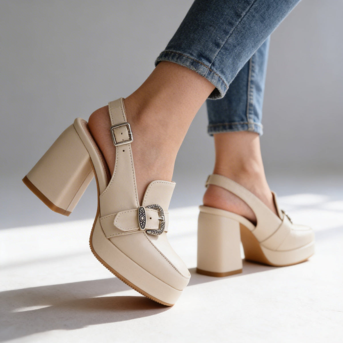 Nicoletta | Décolleté Slingback Donna con Fibbia e Tacco Alto