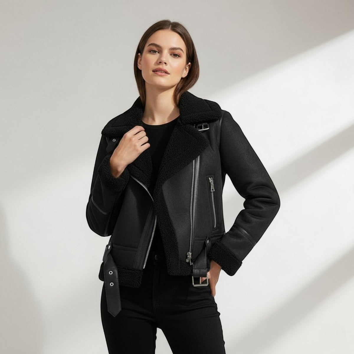 Giacca donna corta con collo ampio e zip