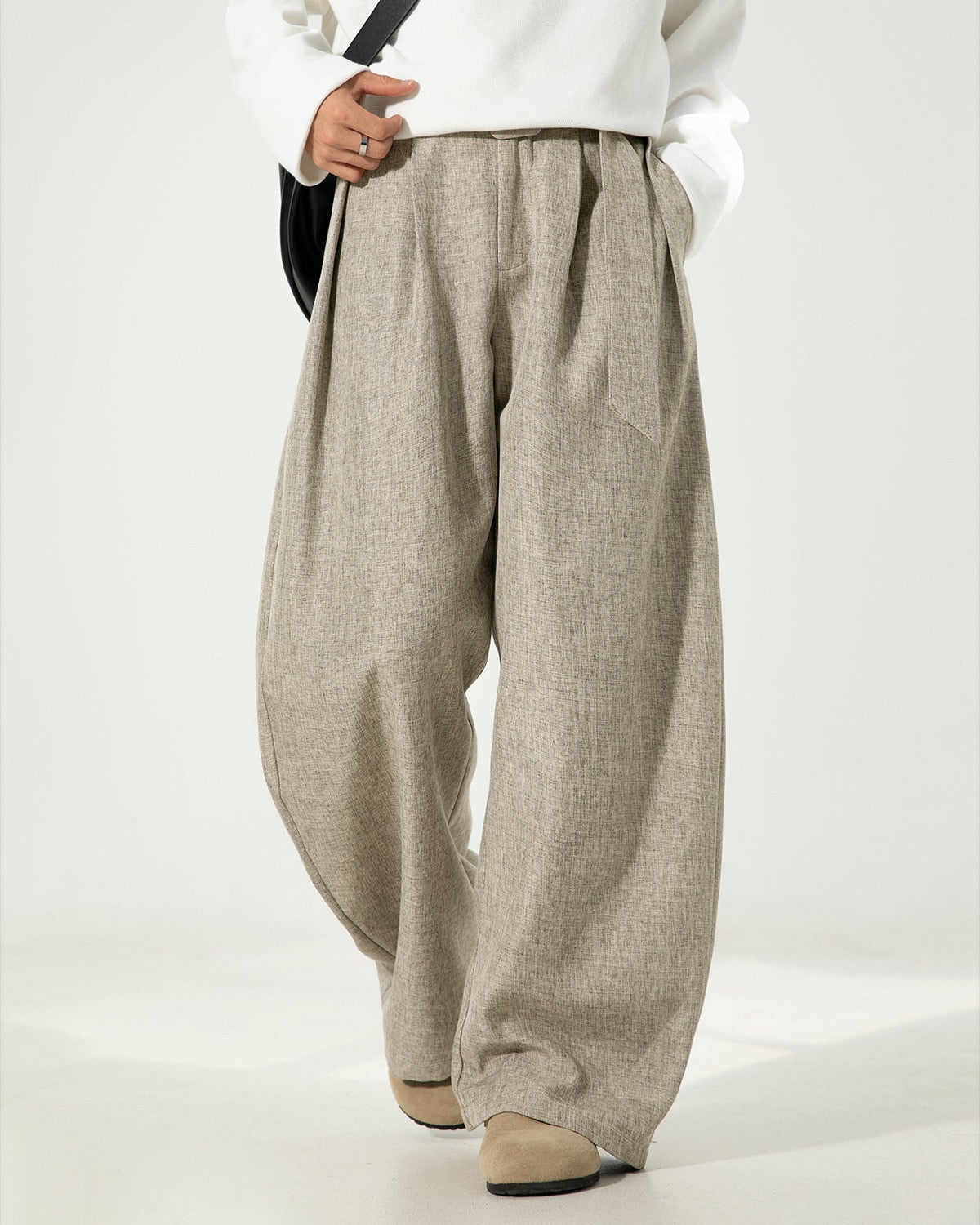 Pantaloni donna invernali ampi con pince