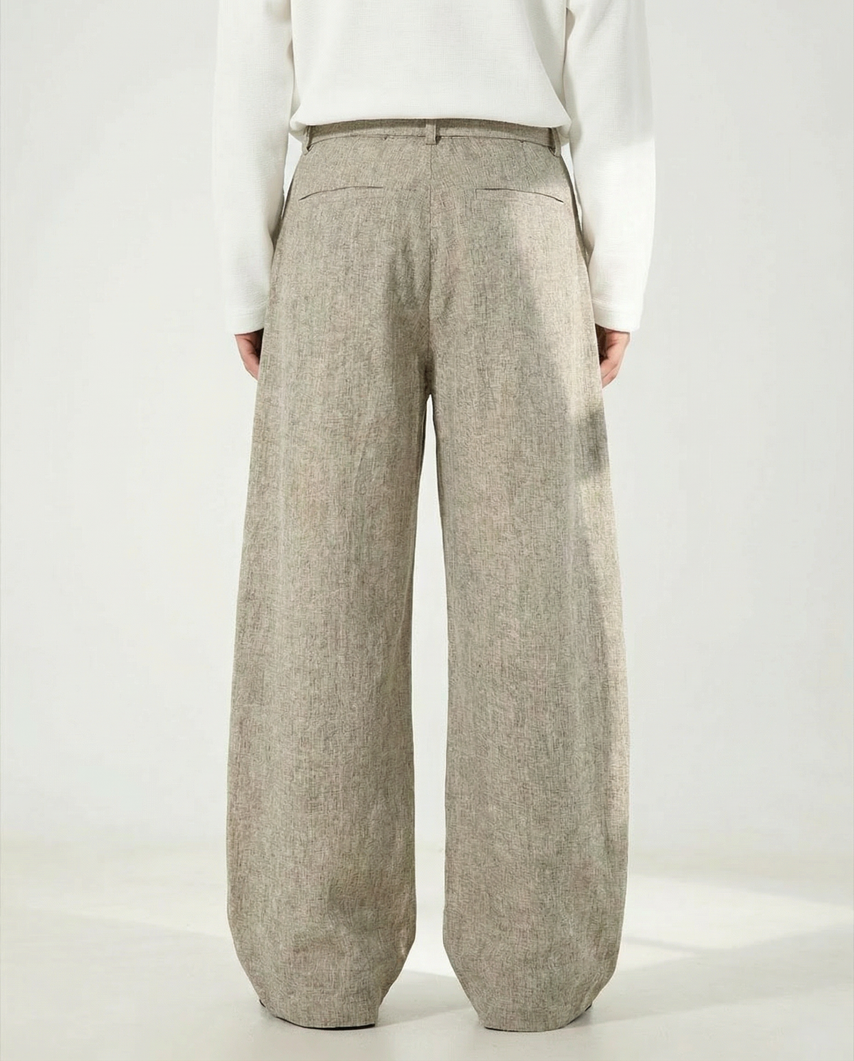 Pantaloni donna invernali ampi con pince