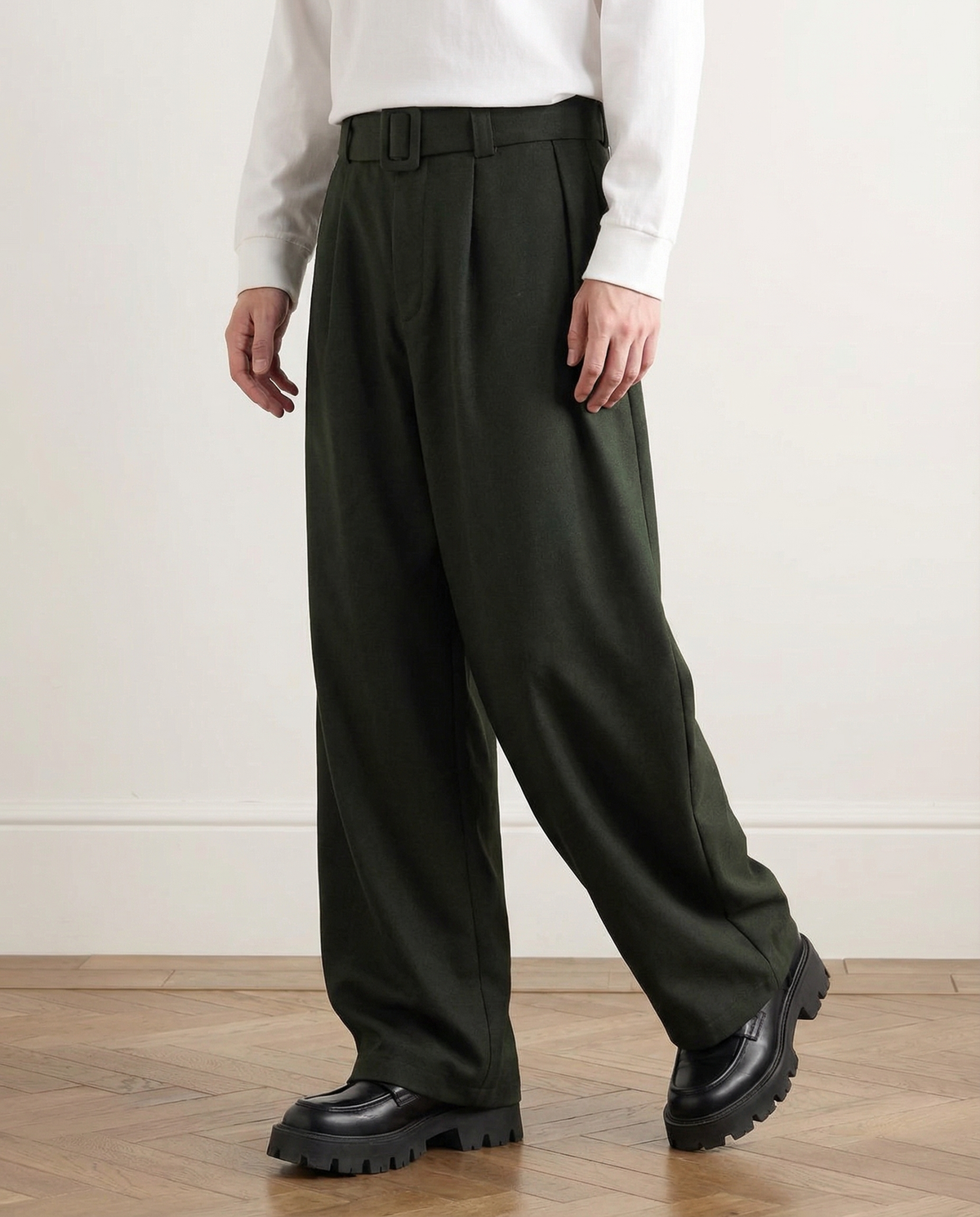 Pantaloni donna invernali ampi con pince