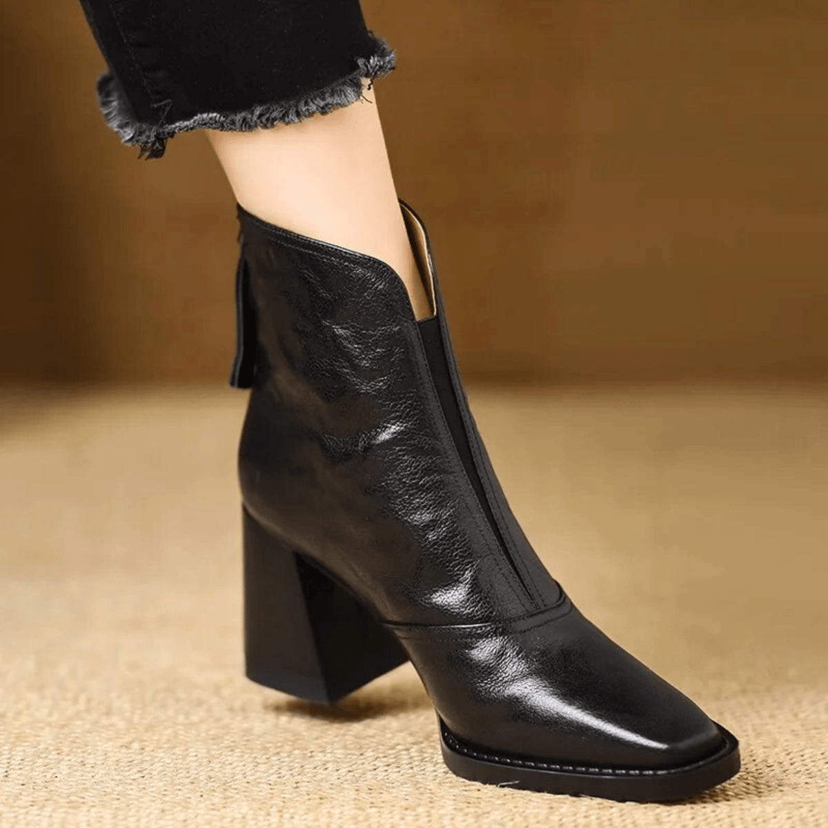 Stivaletti donna con tacco a blocco e zip laterale